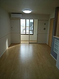 エセックス　西苑　II 103 1階1LDKのリビング/ダイニング