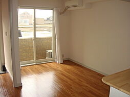 クレシア 1階1LDKのリビング/ダイニング