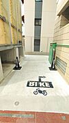 バイク駐車場