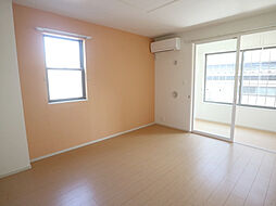 Peace 102 1階1LDKのリビング/ダイニング