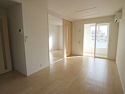 グリーンシティA 201 2階2LDKのリビング/ダイニング