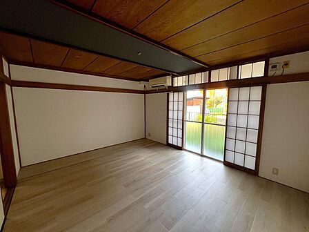 フロアタイル施工