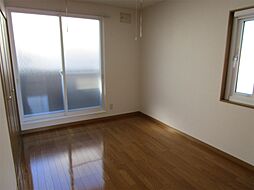 メモ・フローラル 102 1階1LDKのリビング/ダイニング