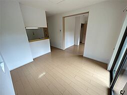 メゾンソレイユIII 104 1階2LDKのリビング/ダイニング