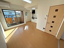 サンメゾン 202 2階1LDKのリビング/ダイニング