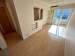 セイバリー．Ｅ　III 102 1階1LDKのリビング/ダイニング