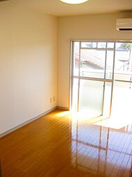 エーユーソフィア 3F 3階3DKのリビング/ダイニング