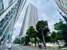 外観：■新町北公園が目の前　都心とは思えないほどの潤いあふれる豊かな自然と、大通りから離れているがゆえの静かな住環境を手にすることが出来ます