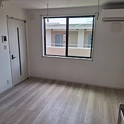 ガレージハウス CHORUS 東京 三鷹 B号 ワンルームのリビング/ダイニング