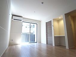 まるゆビルディング 103 1階2LDKのリビング/ダイニング