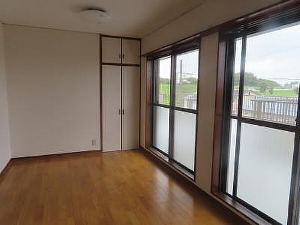 洋室を拡大表示