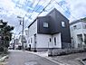 外観：ハイルーフ車も駐車できる大きなカースペース　電動自電車を置いても余裕あります◎