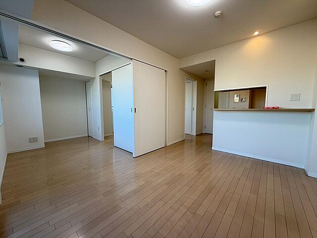 リビング/ダイニング ミューズプレイス　6階 8階/604