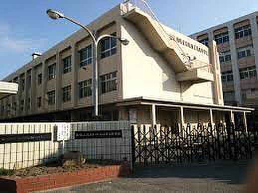 画像23:【高校】和歌山県立和歌山工業高校まで3147ｍ