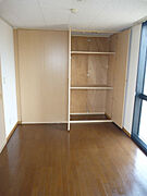 大きな収納が自慢のお部屋です。