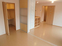 ウイステリア　III 1階2LDKのリビング/ダイニング