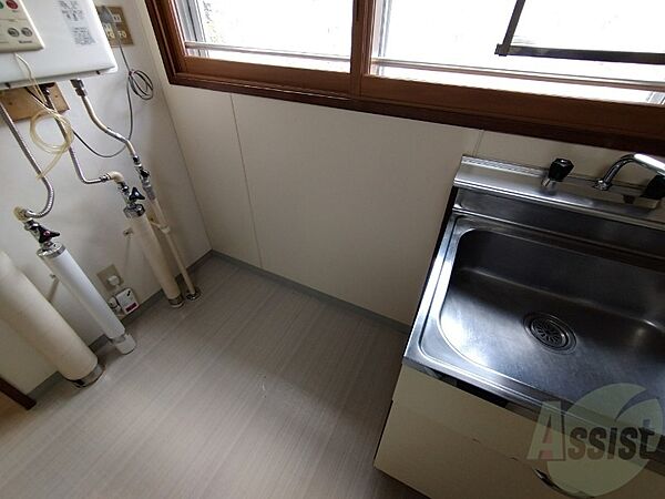 画像21:キッチン別角度です。冷蔵庫を置くスペースもあります！