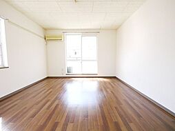 フローリッシュ・辰 1階1Kのリビング/ダイニング