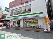 ファミリーマート所沢日吉町店 徒歩4分。コンビニ 290m