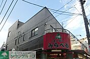 スーパーみらべる下赤塚店 徒歩11分。スーパー 880m