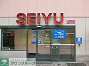 西友成増店 徒歩9分。 710m