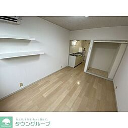 ボートハウス 1階1Kのリビング/ダイニング