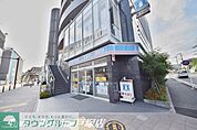ローソン戸塚駅東口 徒歩10分。コンビニ 790m