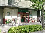 まいばすけっと 徒歩2分。 130m
