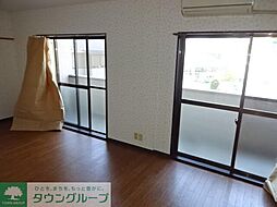 ウメジュネス 501 5階2LDKのリビング/ダイニング