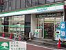 周辺：ファミリーマート南青山六丁目店 221m