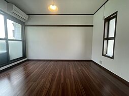 グリュックブルグ 203 2階ワンルームのリビング/ダイニング