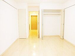 東急田園都市線 三軒茶屋駅 徒歩9分の賃貸マンション 1階1Kのリビング/ダイニング