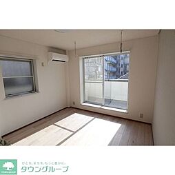 東急田園都市線 三軒茶屋駅 徒歩3分の賃貸マンション 2階1Kのリビング/ダイニング