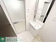 部屋探しは株式会社　タウンハウジング　までお気軽にお問合せ下さい。クレジットカード決済・首都圏を中心直営143店舗　仲介件数全国2位の豊富な実績！諸費用・審査等・何でもご相談下さい。