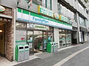 ファミリーマート赤坂六丁目店 455m