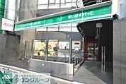 まいばすけっと神宮前2丁目商店街店 徒歩6分。 460m