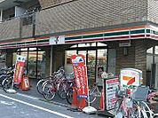 セブンイレブン目黒祐天寺駅前店 153m