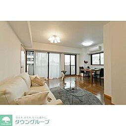 マージュ市谷柳町 702 7階1LDKのリビング/ダイニング