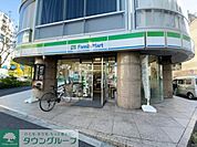 ファミリーマート渋谷富ヶ谷一丁目店 徒歩3分。 190m
