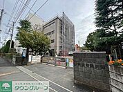 戸田市立戸田第二小学校 徒歩29分。 2270m