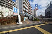 ローソン北戸田駅西口店 210m