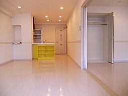 ロイヤルパークスシーサー南千住 9階2LDKのリビング/ダイニング