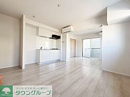 JR総武線 新検見川駅 徒歩12分の賃貸マンション 1階1LDKのリビング/ダイニング