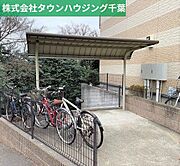 屋根付き自転車置き場