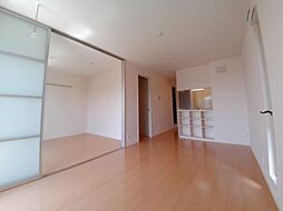 クラージュ 2階2LDKのリビング/ダイニング