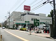 西友 768m