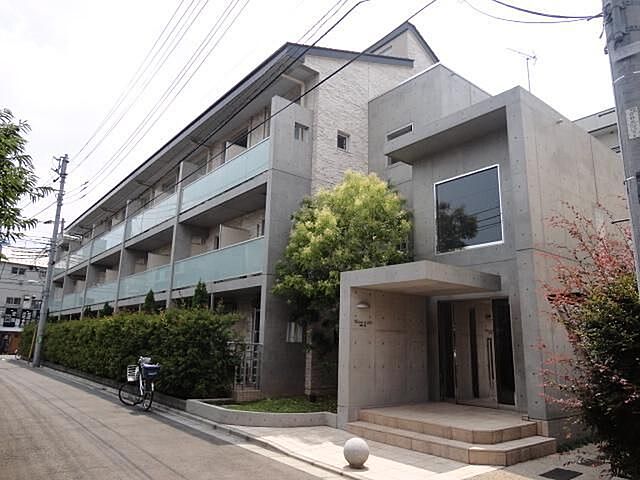 4 / 17