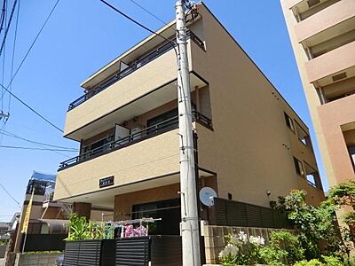 外観：閑静な住宅街に立地