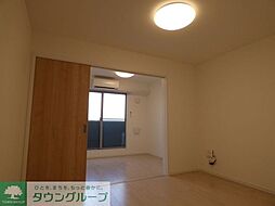 ルミエール A棟 203 2階1LDKのリビング/ダイニング