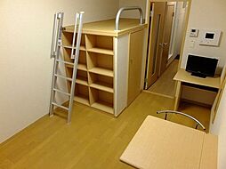 レオパレスワールド新船橋 4階1Kのリビング/ダイニング